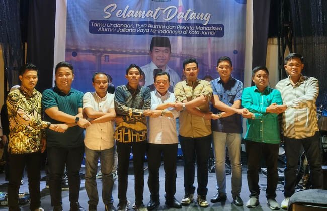 Aktivis Alumni Mahasiswa Jakarta Raya