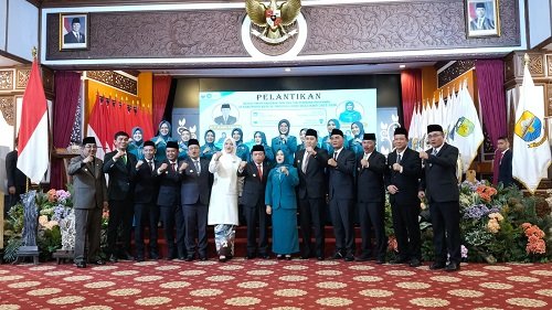 Al Haris Bersama Bupati dan Walikota Se-Provinsi Jambi Hadiri Pelantikan Bunda PAUD-Ketua TP PKK