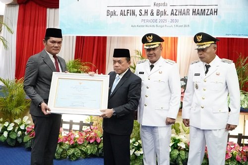 Sertijab Sungai Penuh Gubernur Al Haris Yakin Alfin-Azhar Selesaikan Permasalahan Banjir dan Sampah