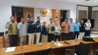 Tindaklanjuti Hasil Audiensi Bersama Asosiasi Tenaga Honorer Komisi I DPRD Jambi konsultasi ke BKN