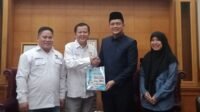 Ketua DPRD Provinsi Jambi M Hafiz Terima Laporan Kinerja Komisi Informasi 2024