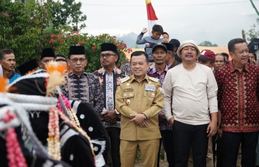 Gubernur Jambi, Al Haris mulai menjalankan program pejabat tidur di dusun atau Pertisun.