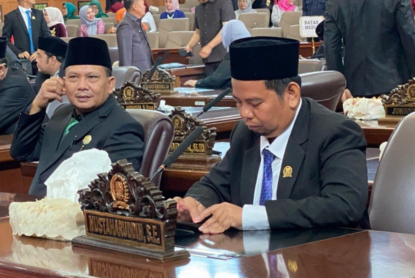 Anggota DPRD Provinsi Jambi dari Daerah Pemilihan (Dapil) Bungo-Tebo, Mustaharudin, menyoroti kondisi jalan alternatif Jambi – Sumatera Barat