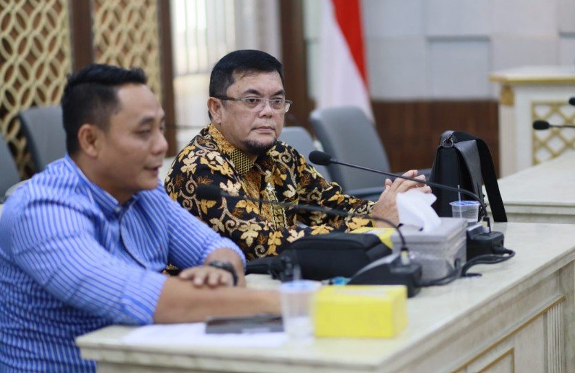 Wakil Ketua I DPRD Provinsi Jambi, Ivan Wirata mengharapkan, adanya Desa Bersatu ini dapat menjadi penggerak aspirasi desa serta memperjuangkan kepentingan masyarakat.