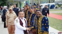Gubernur Jambi Dr. H. Al Haris, S.Sos., MH mengapresiasi pemilihan Ketua RT serentak yang berlangsung aman, damai dan kondusif di Kota Jambi. Pelantikan Ketua Rukun Tetangga (RT) Se-Kota Jambi Periode 2025-2030