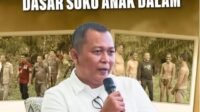 Jaksa Febrow yang bertugas di Kejari Tebo, Provinsi Jambi memperjuangkan hak-hak dasar Suku Anak Dalam.