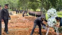Penyidik kepolisian daerah Polda Jambi bersama tim dari Polresta Jambi masih mendalami penyebab tewasnya Aipda Hendra, anggota Polres Muaro Jambi.