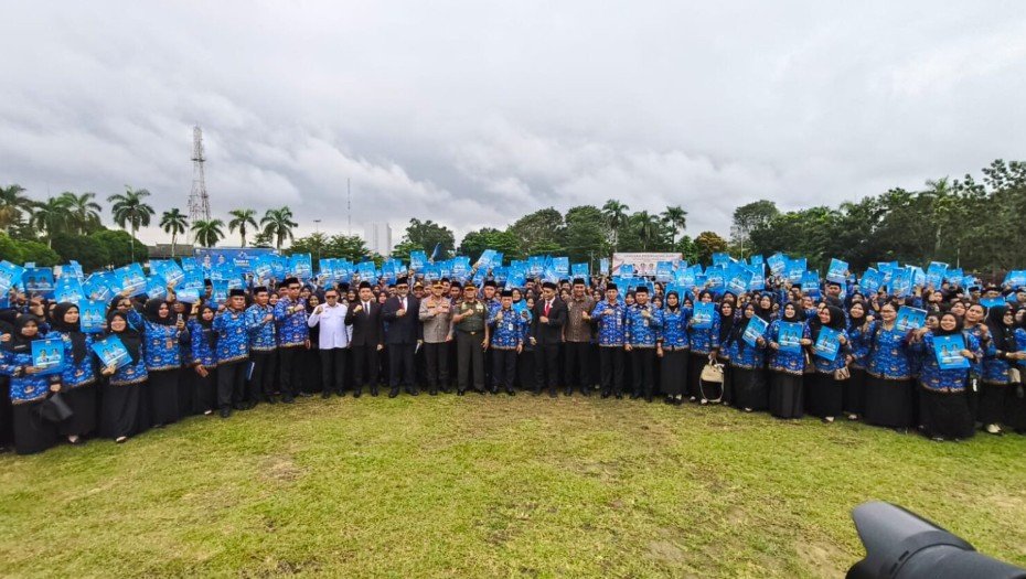 Gubernur Al Haris Serahkan SK Pengangkatan ke 1.265 PPPK Pemprov Jambi