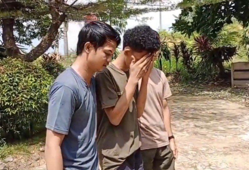 Seorang anak berinisial H di Kecamatan Maro Sebo Ilir, Kabupaten Batanghari, tak sengaja melukai tangan ibunya menggunakan sajam.