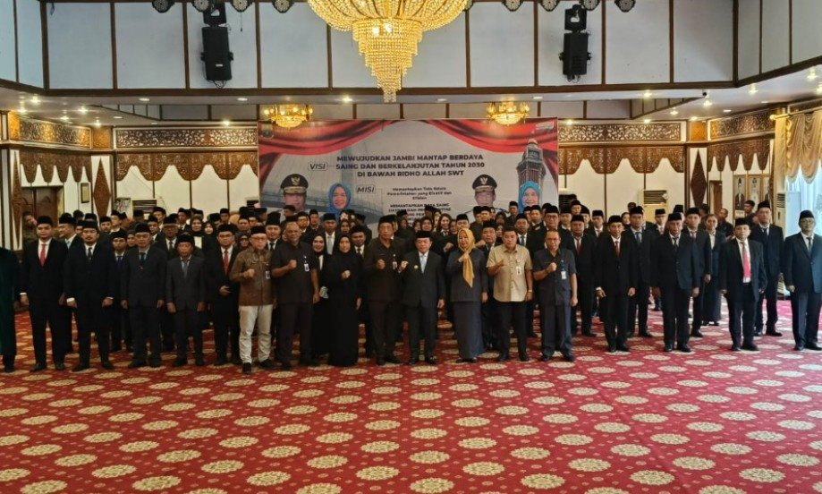 Gubernur Jambi Al Haris Rombak 107 Pejabat Eselon III & IV
