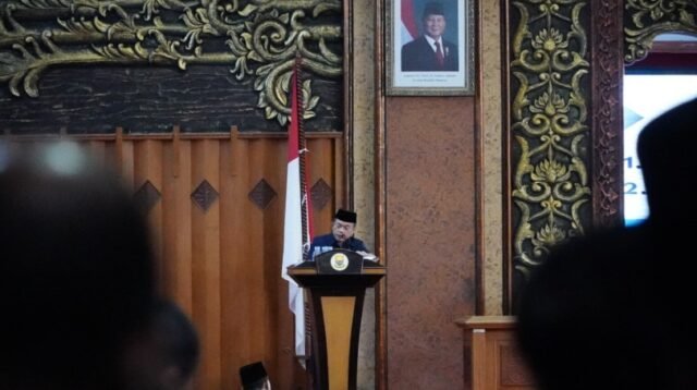 Gubernur Jambi, Dr. H. Al Haris, S.Sos. MH, menyampaikan bahwa Pemerintah dan DPRD dapat menyamakan persepsi dan pendapat menuju pembangunan Jambi Mantap.