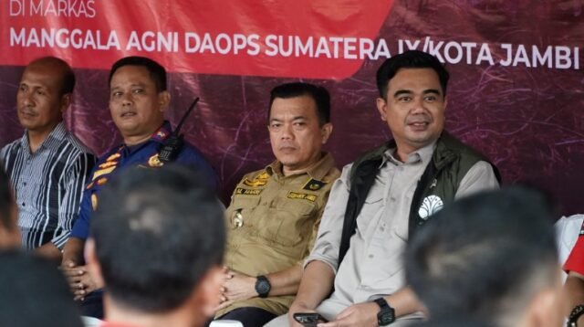 Gubernur Al Haris Dampingi Wamen Sulaiman Kunjungi PT. WKS dan Manggala Agni.