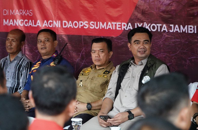 Gubernur Al Haris Dampingi Wamen Sulaiman Kunjungi PT. WKS dan Manggala Agni.