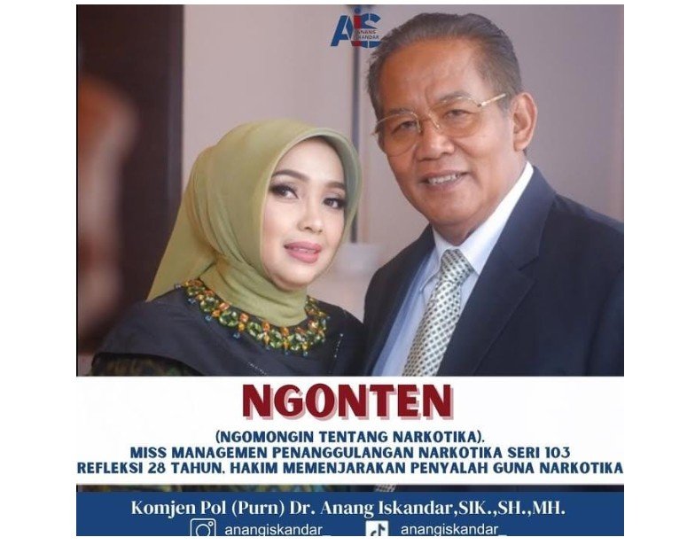 Komjen Pol (Purn) Dr. Anang Iskandar,SIK.,MH. Bersama Istri.