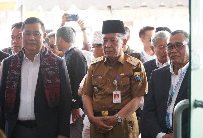 Wakil Gubernur (Wagub) Jambi Drs. H. Abdullah Sani, M.Pd.I., membuka secara resmi Musyawarah Olahraga Provinsi Luar Biasa (Musorprovlub) KONI (Komite Olahraga Nasional Indonesia) Provinsi Jambi tahun 2025