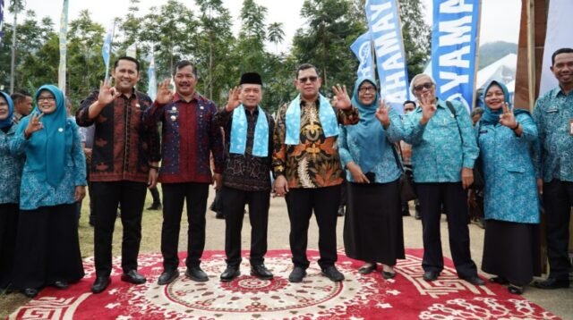 Gubernur Al Haris: Keluarga Fondasi Pembentukan Pendidikan Anak Berkualitas