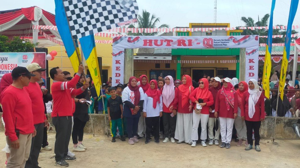 Meriah! Desa Kedemangan Gelar Jalan Sehat HUT RI ke-80