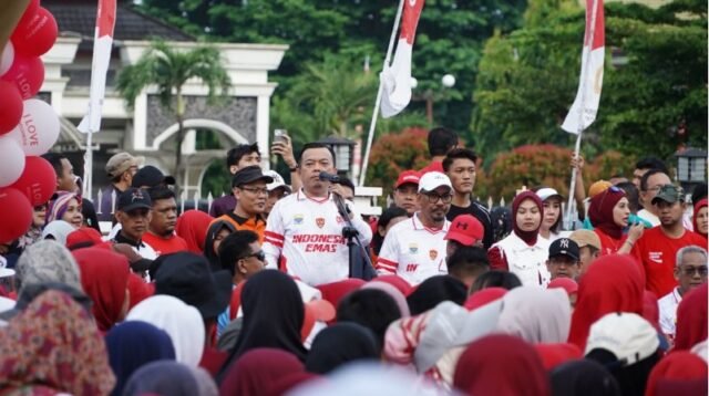 Lepas Jalan Santai, Gubernur Al Haris Ajak Bangun Jambi di Semua Sektor