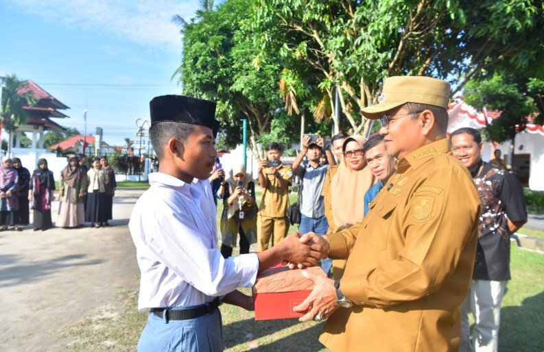 Sambangi Murid Sekolah Rakyat, Kepedulian Maulana Terhadap Pendidikan Anak anak Kurang Mampu di Kota Jambi