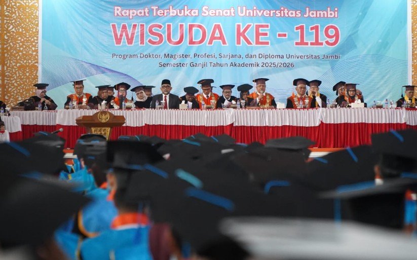 Sekda Sudirman: Wisuda Bukanlah Akhir, Tetapi Awal Pengabdian Untuk Bangsa