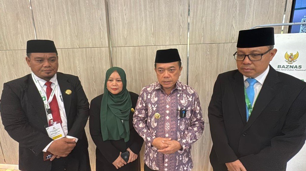 Terima Penghargaan BAZNAS Awards 2025, Gubernur Al Haris Bertekad Terus Perkuat Peran Zakat di Provinsi Jambi