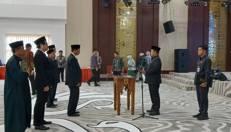 Wali Kota Jambi Maulana Lantik Direksi PT Siginjai Sakti