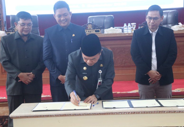 Gubernur Al Haris dan DPRD Provinsi Jambi Sepakati Perubahan KUA & APBD Tahun Anggaran 2025