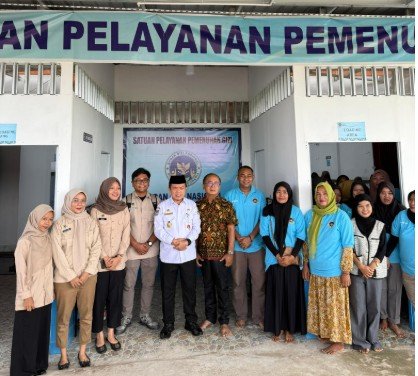 Tinjau SPPG di Pemayung, Gubernur Al Haris Minta Beli Bahan Pokok di Jambi Agar Perputaran Ekonomi Semakin Meningkat