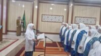 Hj. Hesti Haris Lantik Pengurus Daerah BKMT Kabupaten Muaro Jambi