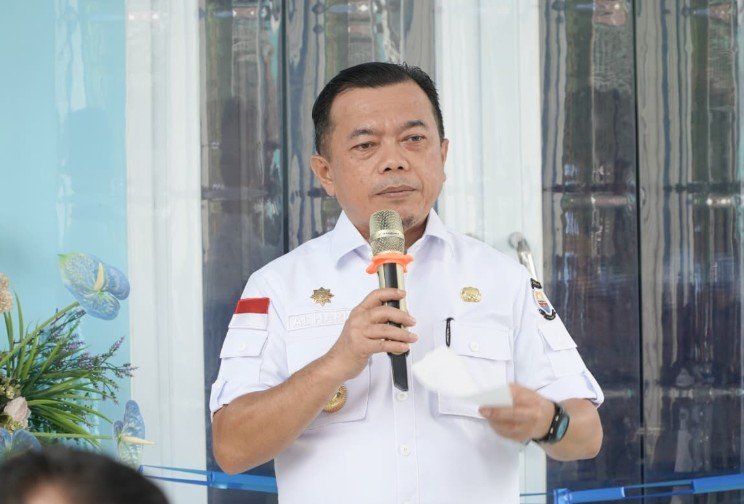 Gubernur Al Haris Dorong Kabupaten/Kota Percepat Pembangunan SPPG Untuk Masyarakat