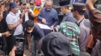 Demo massa Aur Kenali atas polemik PT SAS beberapa waktu lalu. Foto : ist