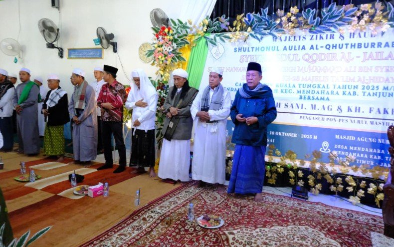 Hadiri Tabligh Akbar Haul Syekh Abdul Qodir Al-Jailani, Wagub Sani: “Alhamdulillah” Adalah Doa Paling Manjur dan Mudah