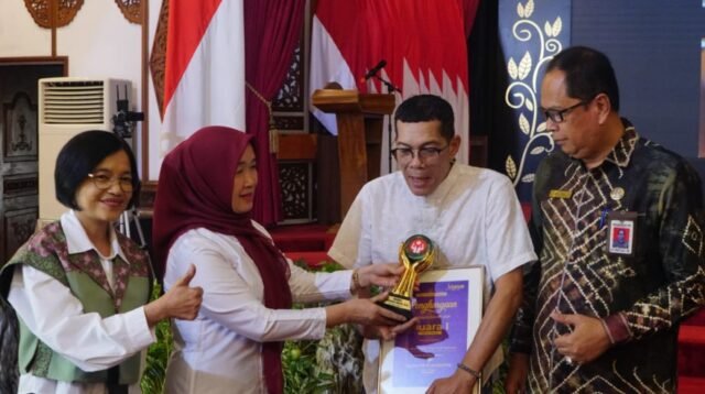 Hj. Hesti Haris Dorong Perajin Terus Berinovasi dan Jaga Warisan Budaya Daerah
