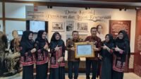 Gubernur Al Haris Raih Penghargaan Akreditasi Kearsipan Tingkat Nasional, Dengan Kategori “Sangat Memuaskan”