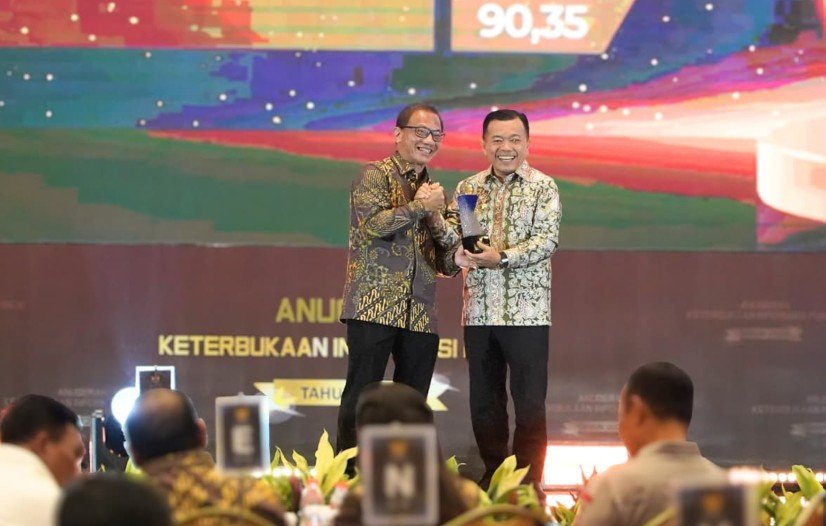 Pertama Kalinya, Jambi Raih Anugerah Keterbukaan Informasi Publik 2025