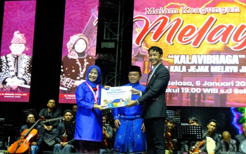 Dari Pantun untuk Jambi, Gerakan Hesti Haris Raih Rekor MURI