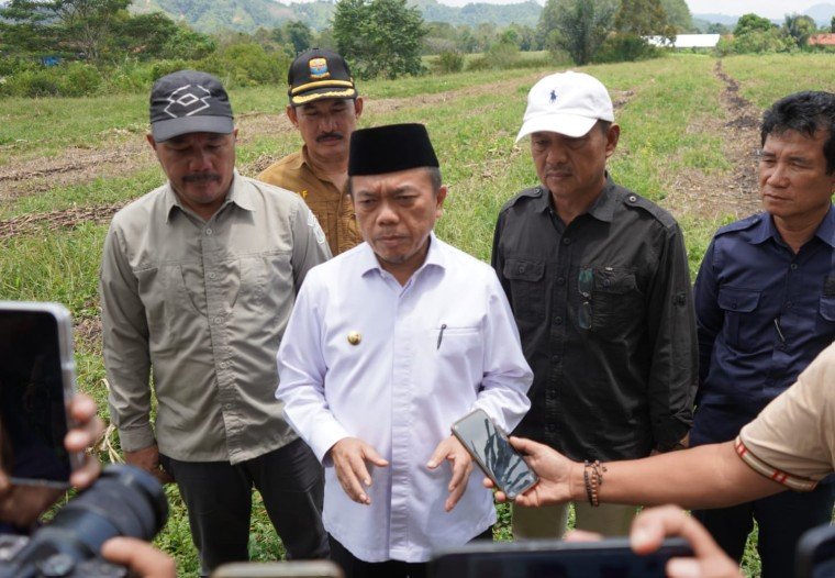 Gubernur Al Haris Tinjau Bendungan PLTA Danau Kerinci, Lepas 10.000 Benih Ikan dan Apresiasi Kemandirian SMK-SPP Negeri 3 Kerinci