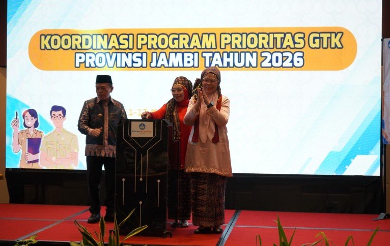 Gubernur Al Haris Dorong Penguatan SDM Guru pada Koordinasi Program Prioritas GTK 2026