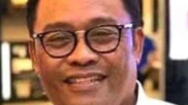 * Martayadi Tajuddin, Pengamat Kebijakan Publik yang Juga Mantan Birokrat