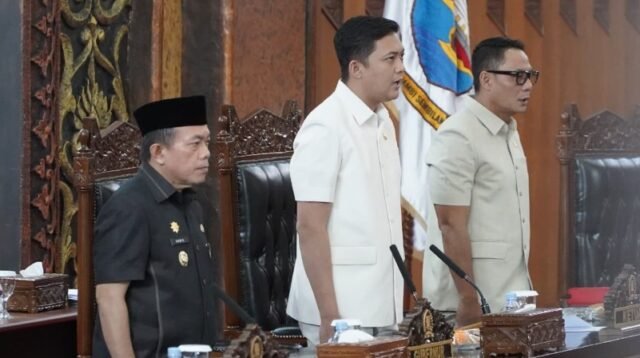 Gubernur Al Haris Sampaikan Jawaban atas Pandangan Umum Fraksi DPRD Terhadap LKPJ 2025, Tegaskan Komitmen Penguatan Fiskal dan Pelayanan Publik