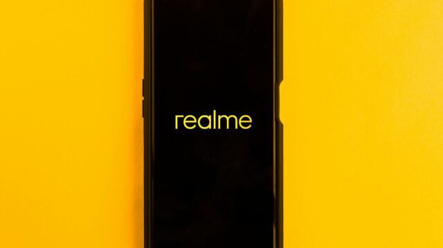 Gambar smartphone 5 jutaan terbaik dengan layar AMOLED, kamera 48 MP, dan performa cepat untuk kebutuhan sehari-hari