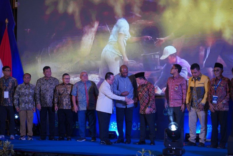 Buka Rakernas ADPMET 2026: Gubernur Al Haris Dorong Kilang Mini Mulut Tambang