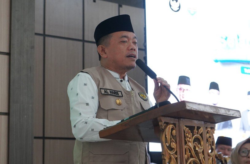 Lepas 442 JCH Kloter BTH 19, Pesan Gubernur Al Haris: Fokus Ibadah Haji, Jangan sia-siakan Perjuangan Puluhan Tahun