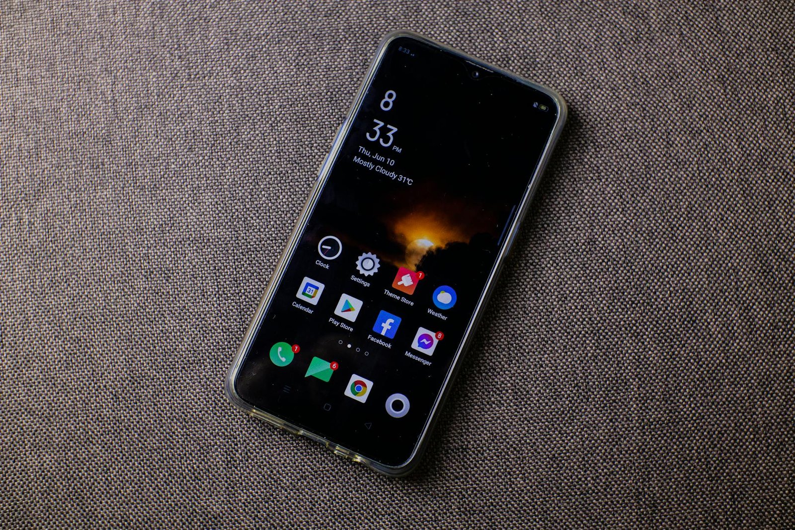 Smartphone gaming dengan performa tinggi, layar lebar, dan baterai tahan lama, cocok untuk main PUBG terbaik