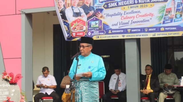 Lepas 219 Siswa PKL SMKN 6 Kota Jambi, Wagub Sani Dorong Generasi Siap Kerja dan Berdaya Saing Nasional