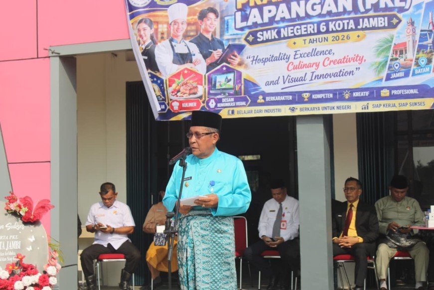 Lepas 219 Siswa PKL SMKN 6 Kota Jambi, Wagub Sani Dorong Generasi Siap Kerja dan Berdaya Saing Nasional