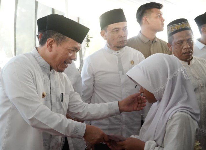 Gelar 10 Muharram 1448 H/2026 M, Pemprov Jambi Beri Santunan kepada 2000 Anak Yatim dan Difabel