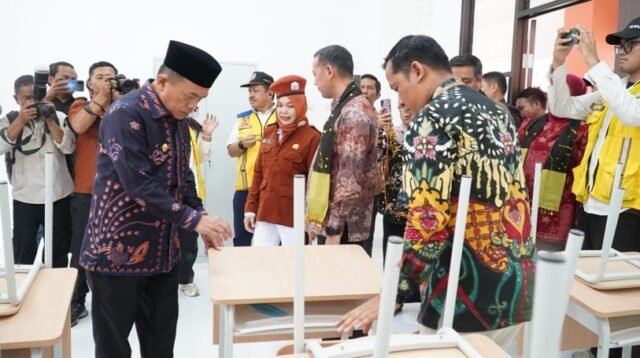 Buka MPLS SRT 1 Tanjabtim, Pesan Gubernur Al Haris: Tekun Belajar dan Terima Kasih ke Pemerintah Pusat