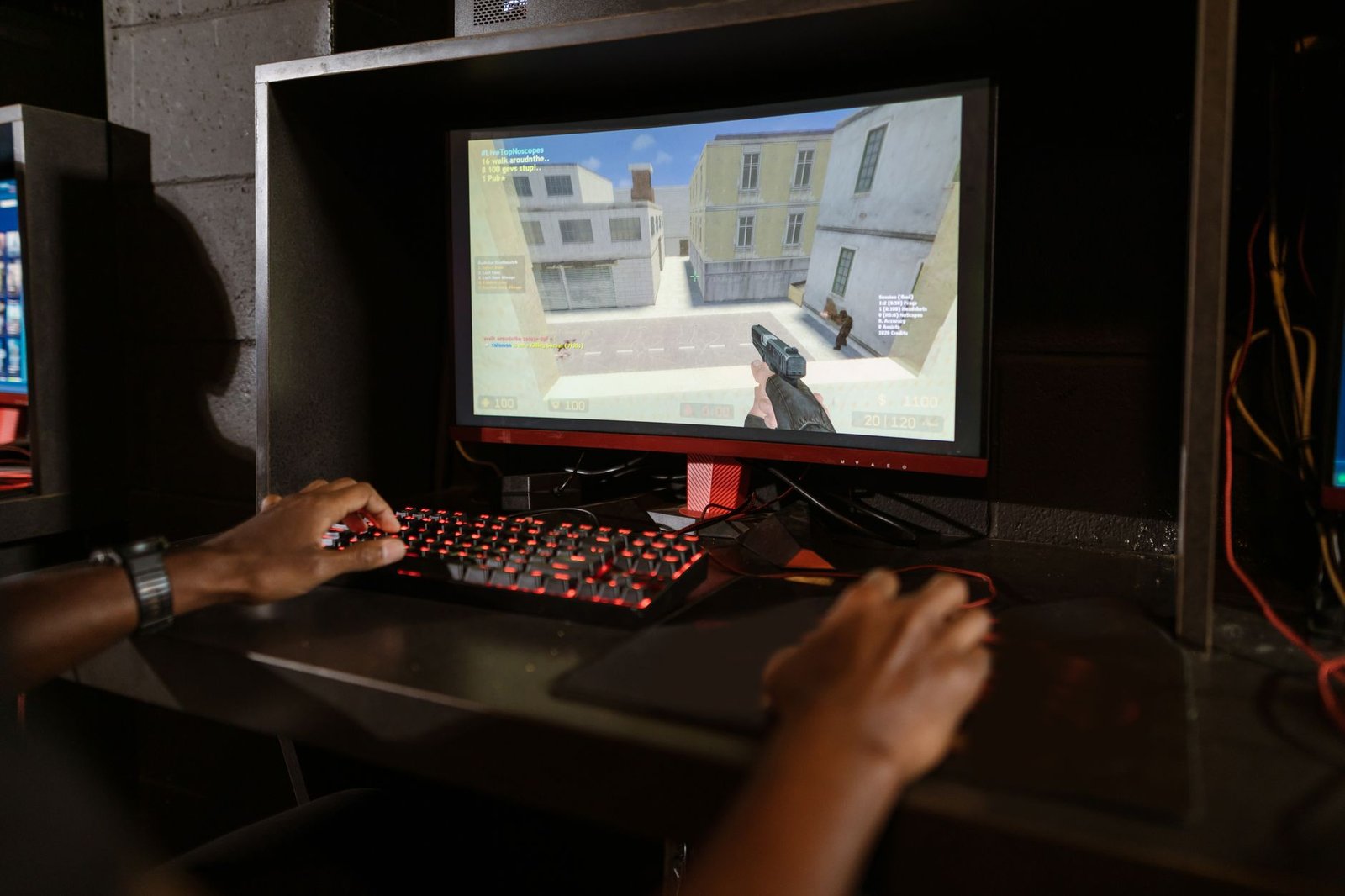 HP gaming dengan layar 120 fps menampilkan aksi ultra‑smooth untuk pengalaman bermain yang optimal