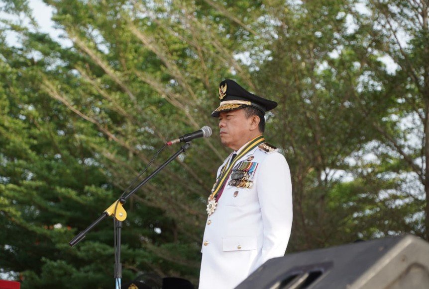 Pimpin Upacara HUT RI, Gubernur Al Haris Tegaskan Semangat Proklamasi Mengisi Kemerdekaan Bekerja untuk Indonesia